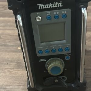 Makitta portable Radio